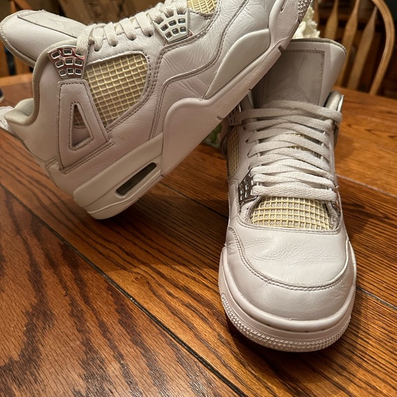 Jordan 4 Retro Pure Money (2017) Size 10 - Picture 7 of 10